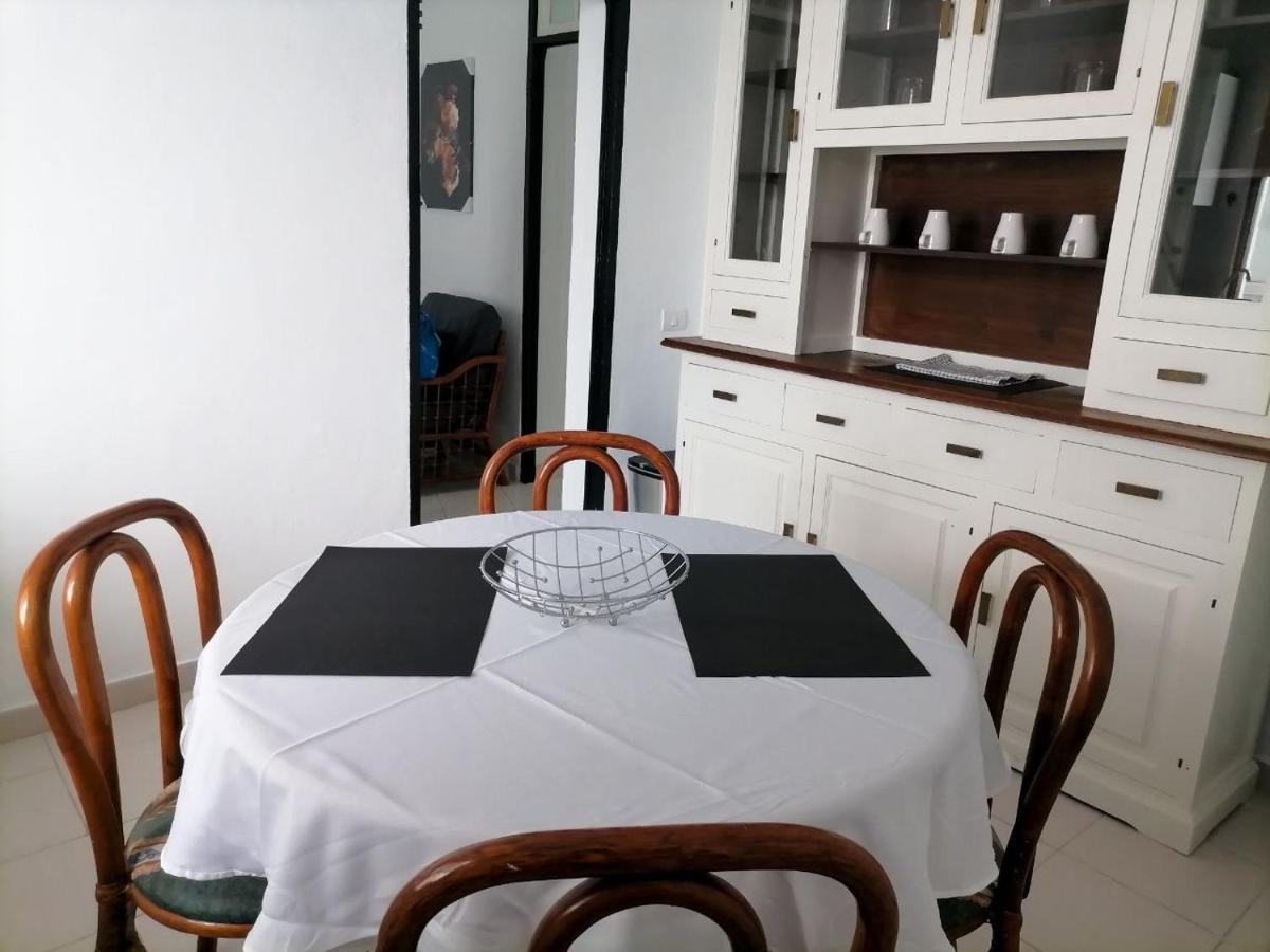 Low Island House Лос Силос Екстериор снимка