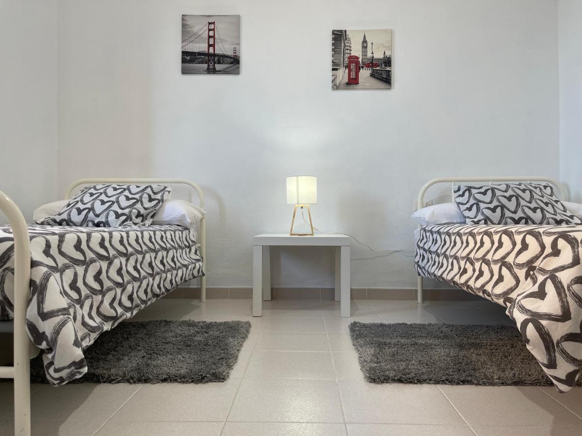 Low Island House Лос Силос Екстериор снимка