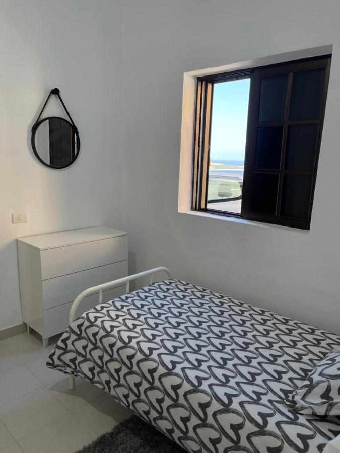 Low Island House Лос Силос Екстериор снимка