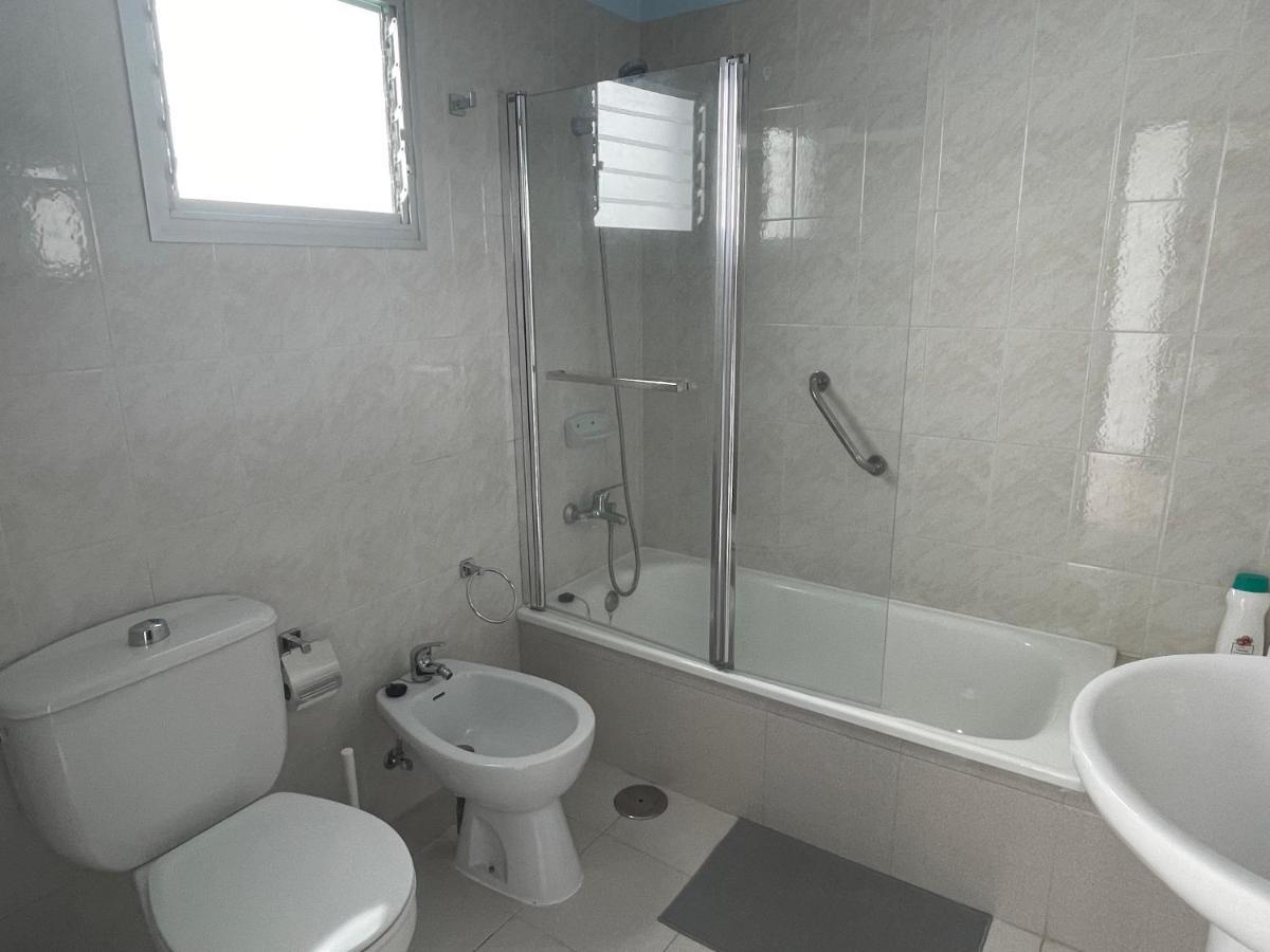 Low Island House Лос Силос Екстериор снимка